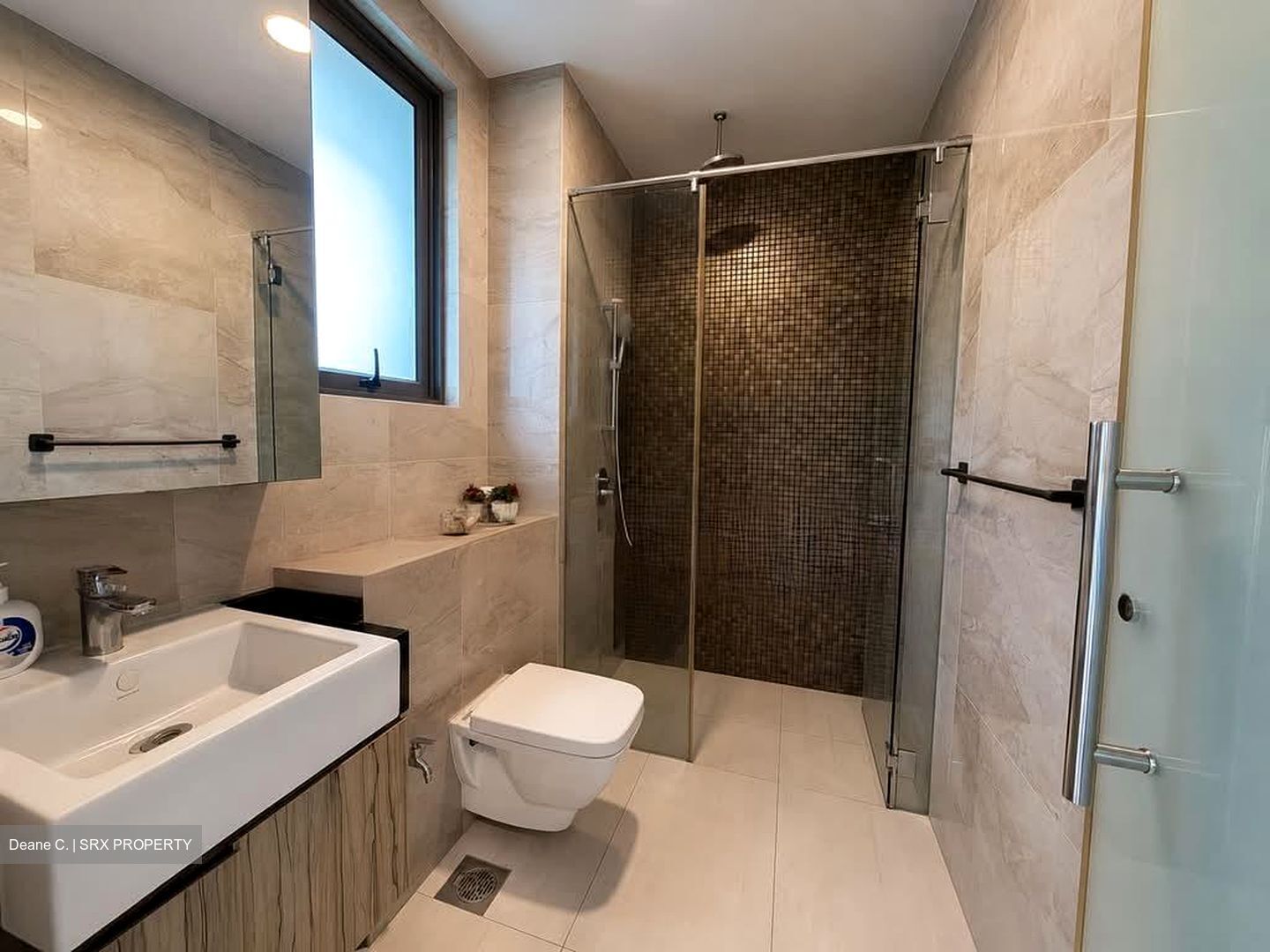Upper Serangoon Road (D19), Terrace #588833081